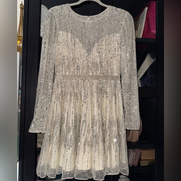 MAC DUGGAL High Neck Long Sleeve A Line Mini Dress - Size 8 - Picture 3 of 17